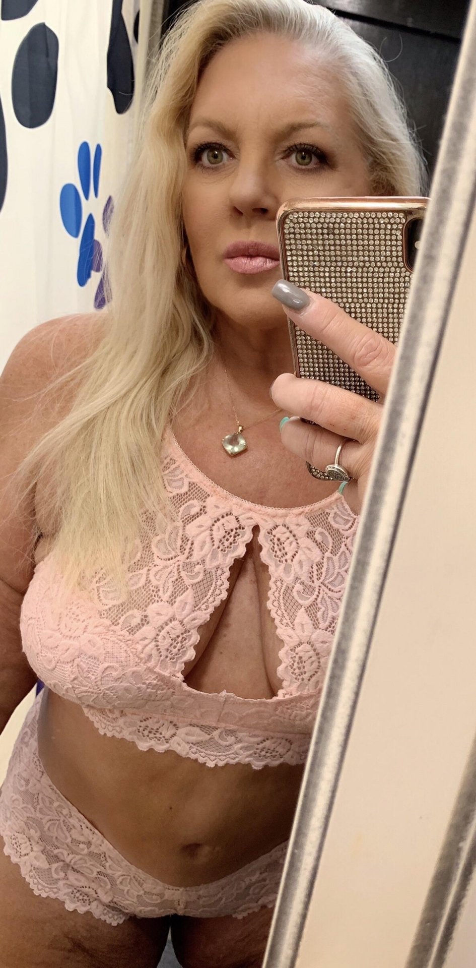 neveroldenough4sex from Durham,United Kingdom