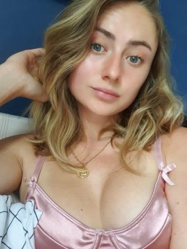 SexySkylar from City of Bristol,United Kingdom